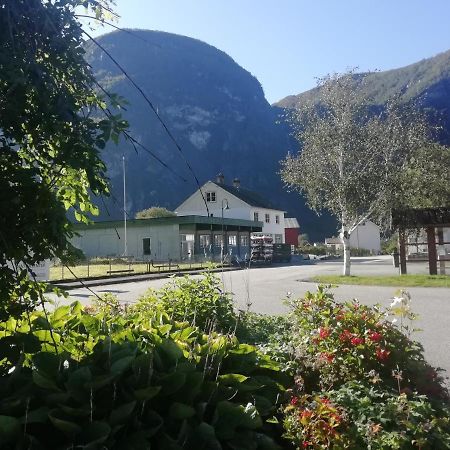 Adventure Hotel & Guesthouse Eidfjord New Exteriér fotografie